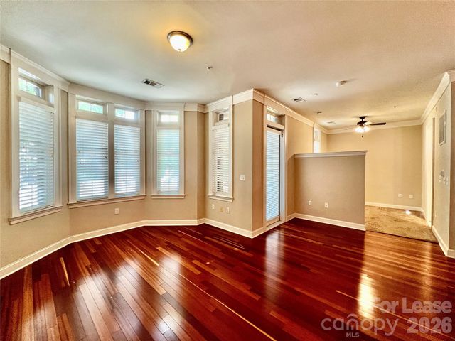 2810 Selwyn Avenue 111, Charlotte, NC 28209