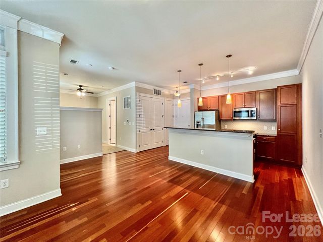 2810 Selwyn Avenue 111, Charlotte, NC 28209