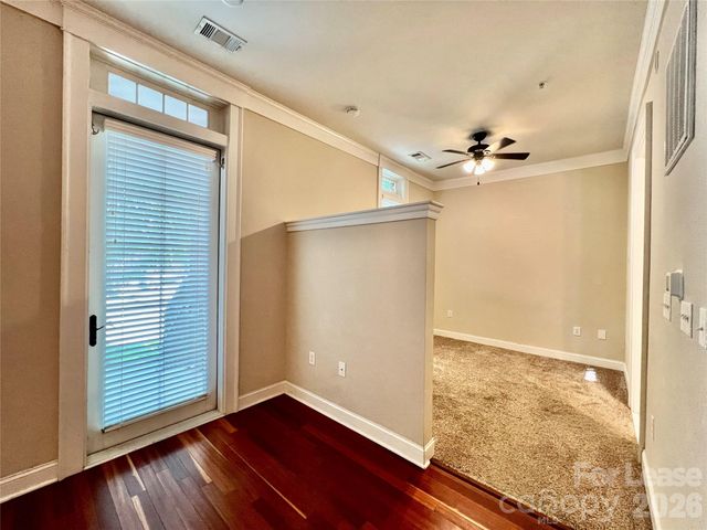 2810 Selwyn Avenue 111, Charlotte, NC 28209