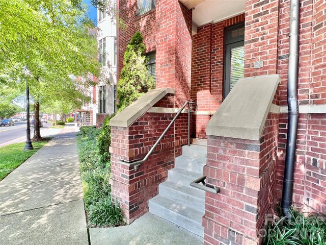 2810 Selwyn Avenue 111, Charlotte, NC 28209