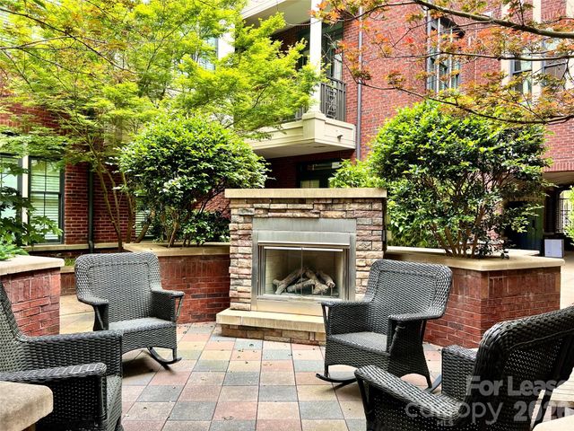 2810 Selwyn Avenue 111, Charlotte, NC 28209
