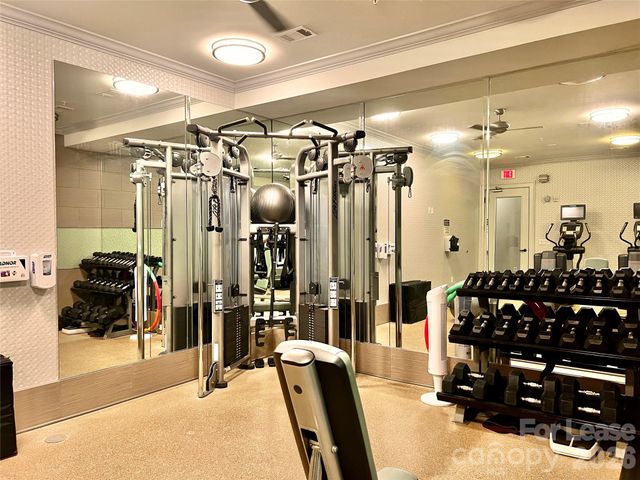 2810 Selwyn Avenue 111, Charlotte, NC 28209