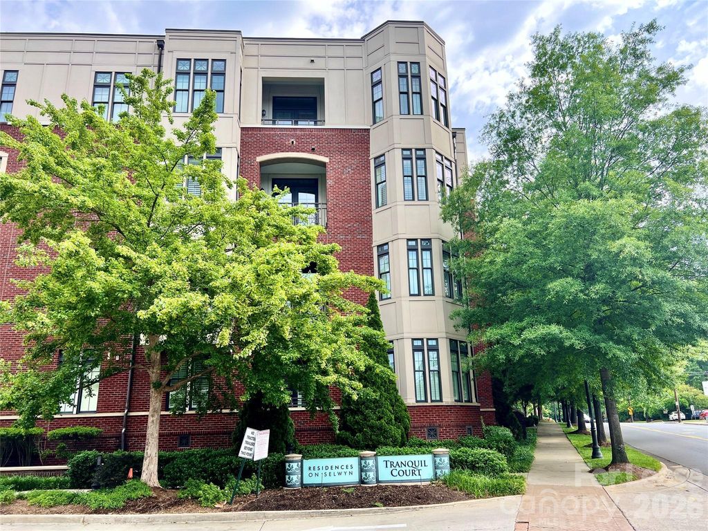 2810 Selwyn Avenue 111, Charlotte, NC 28209