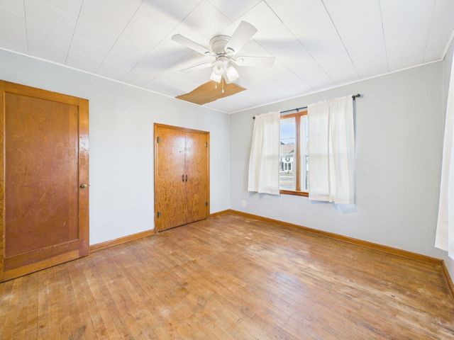 215 E Kelly Ave, Augusta, KS 67010