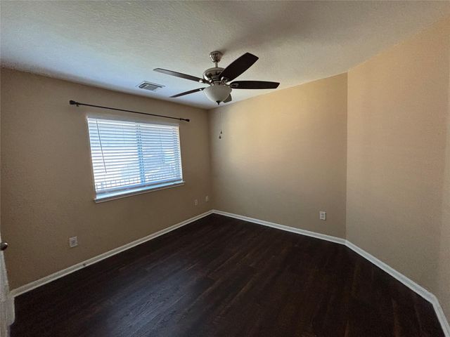 10715 Lyndon Meadows Drive, Houston, TX 77095