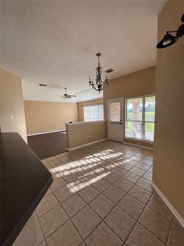 10715 Lyndon Meadows Drive, Houston, TX 77095