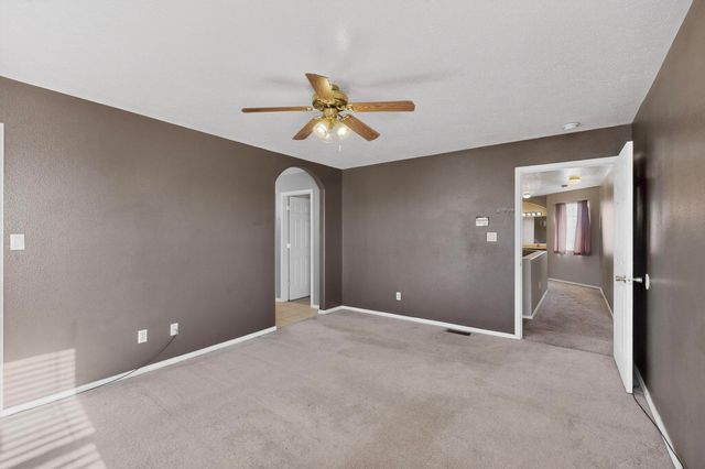 8215 Nerisa Court SW, Albuquerque, NM 87121