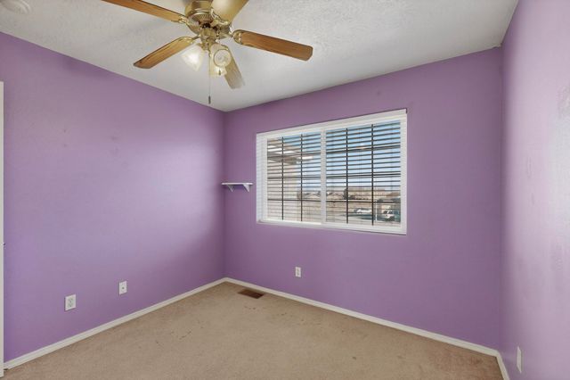 8215 Nerisa Court SW, Albuquerque, NM 87121