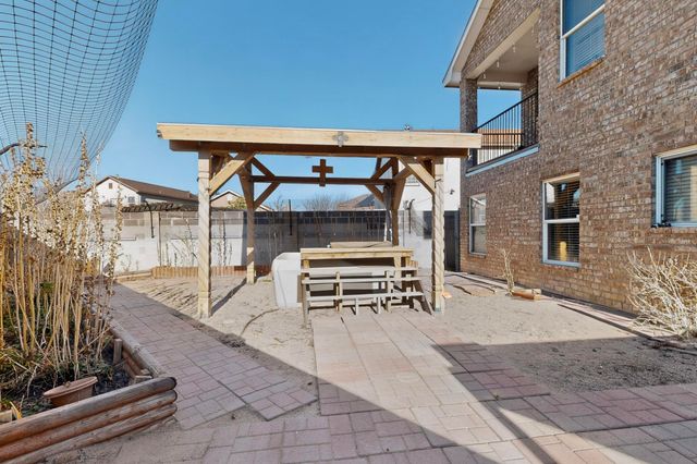 8215 Nerisa Court SW, Albuquerque, NM 87121