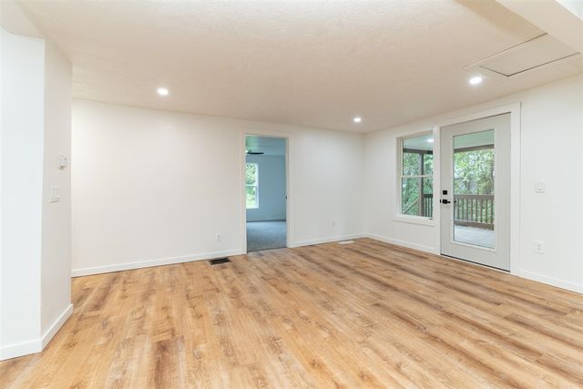 7400 N Riverview Drive, Kalamazoo, MI 49004