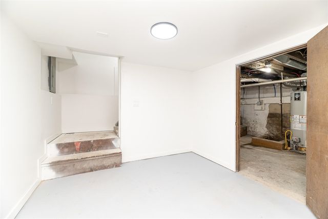 7400 N Riverview Drive, Kalamazoo, MI 49004