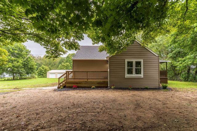 7400 N Riverview Drive, Kalamazoo, MI 49004