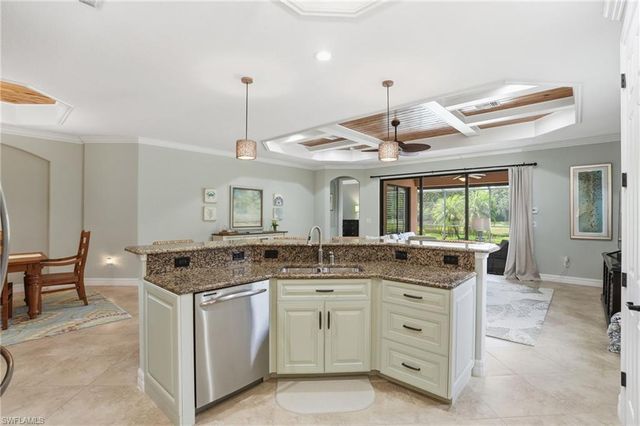 3054 Aviamar CIR, Naples, FL 34114