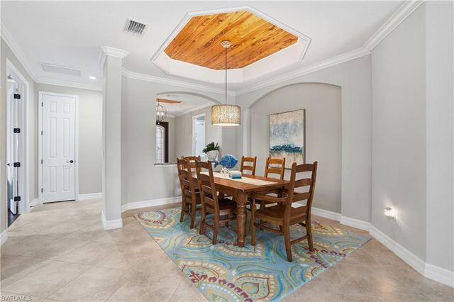 3054 Aviamar CIR, Naples, FL 34114