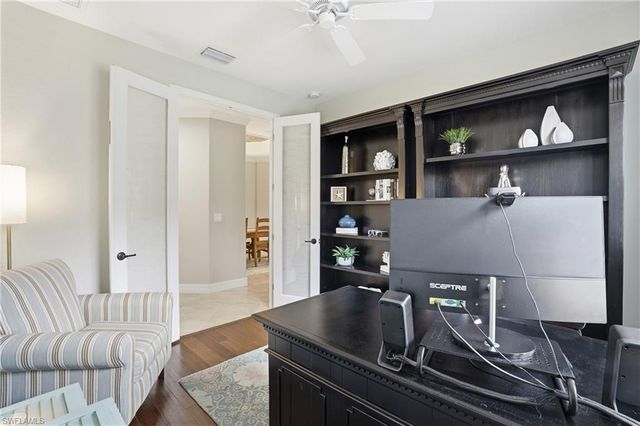 3054 Aviamar CIR, Naples, FL 34114