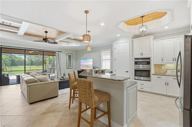 3054 Aviamar CIR, Naples, FL 34114
