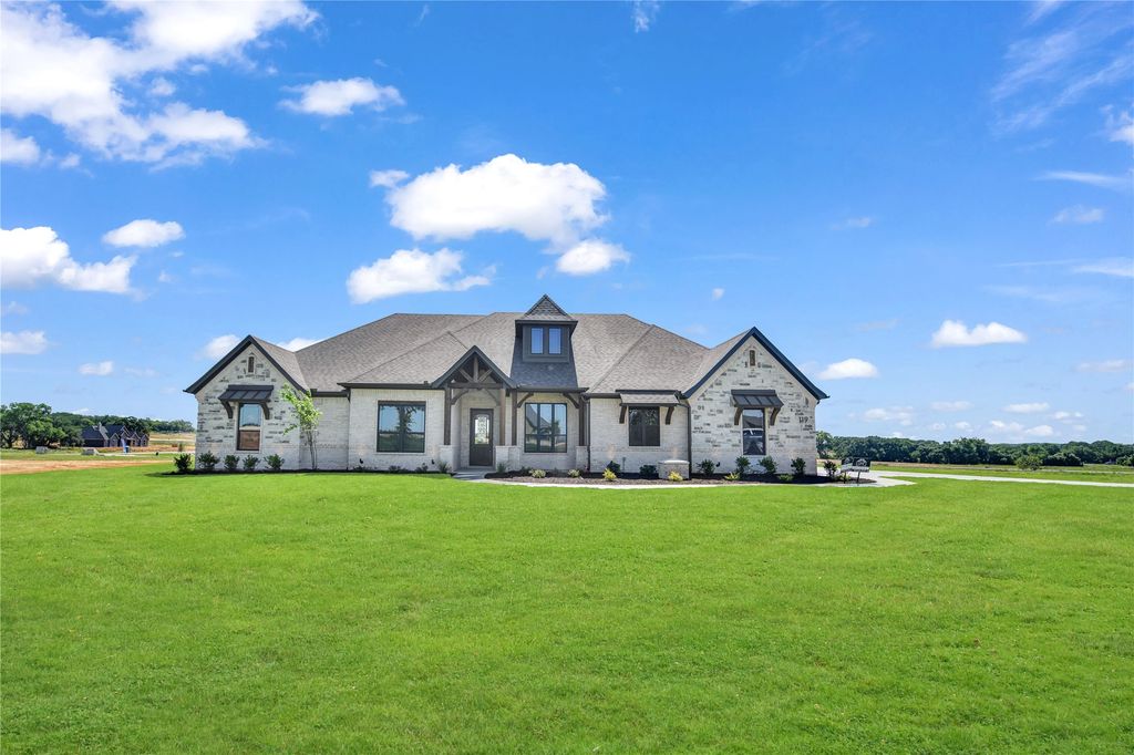 119 Guynell Ridge, Decatur, TX 76234
