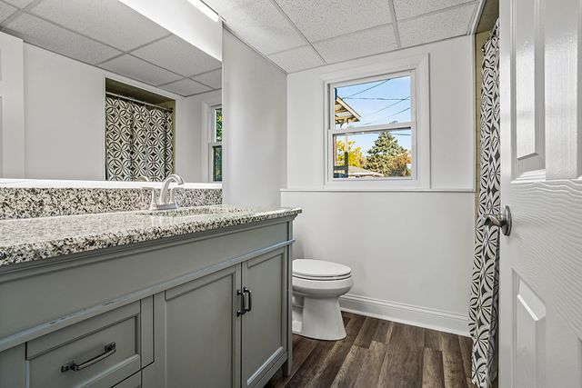 417 Glenys Drive, Lemont, IL 60439