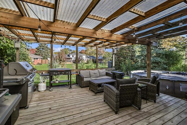 417 Glenys Drive, Lemont, IL 60439