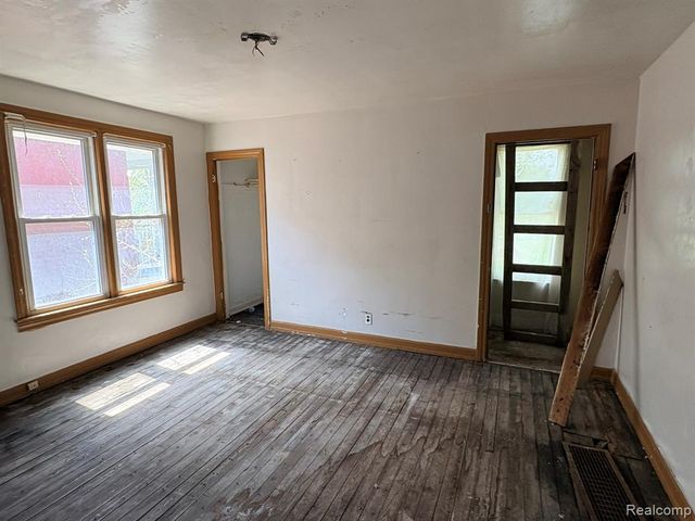 3695 Baldwin Street, Detroit, MI 48214