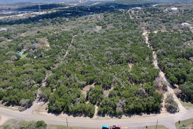 551 Elm Valley, Bulverde, TX 78163