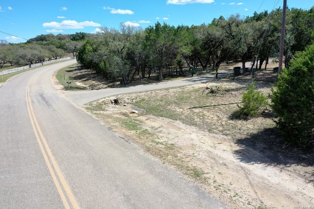551 Elm Valley, Bulverde, TX 78163