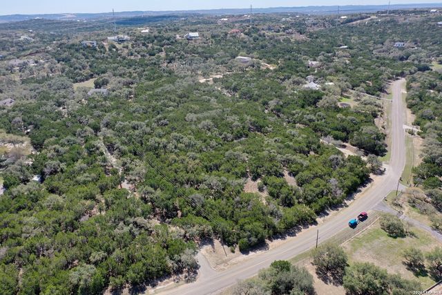 551 Elm Valley, Bulverde, TX 78163