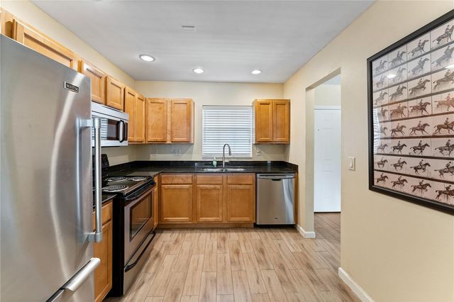 10316 CARROLLWOOD COURT 57, Tampa, FL 33618