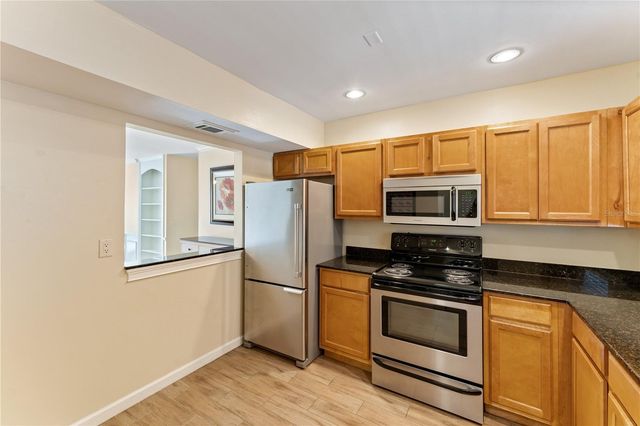 10316 CARROLLWOOD COURT 57, Tampa, FL 33618