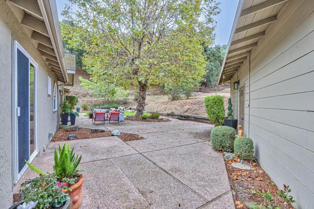 180 San Benancio Road, Salinas, CA 93908