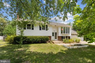 5627 OTTAWA RD, Centreville, VA 20120