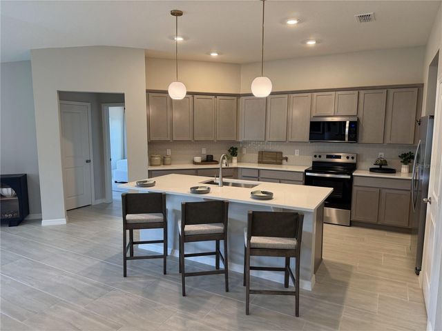 2602 LOLA LANE, Kissimmee, FL 34744