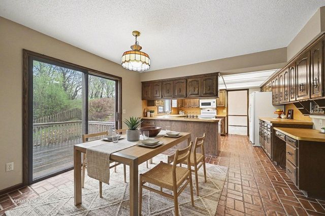 203 Belmont Court, Apple Valley, MN 55124
