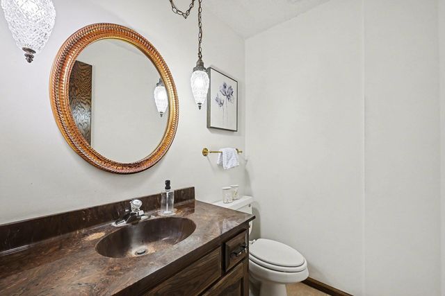 203 Belmont Court, Apple Valley, MN 55124