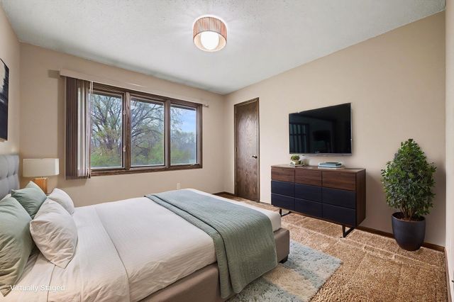 203 Belmont Court, Apple Valley, MN 55124