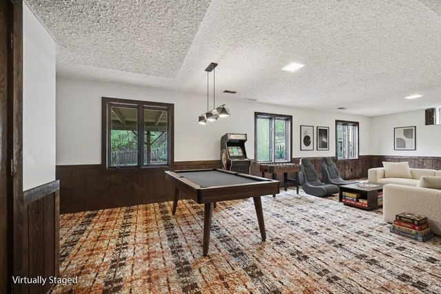 203 Belmont Court, Apple Valley, MN 55124