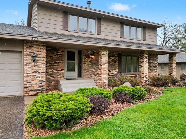 203 Belmont Court, Apple Valley, MN 55124