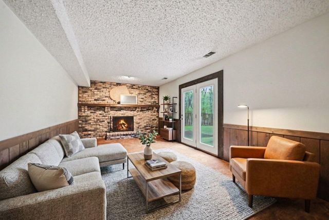 203 Belmont Court, Apple Valley, MN 55124