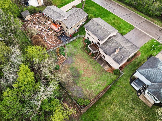 203 Belmont Court, Apple Valley, MN 55124