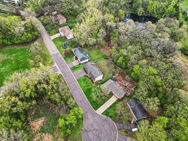 203 Belmont Court, Apple Valley, MN 55124