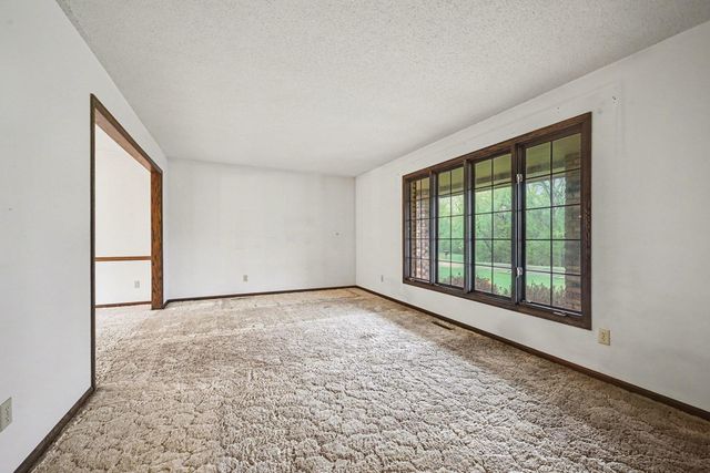 203 Belmont Court, Apple Valley, MN 55124