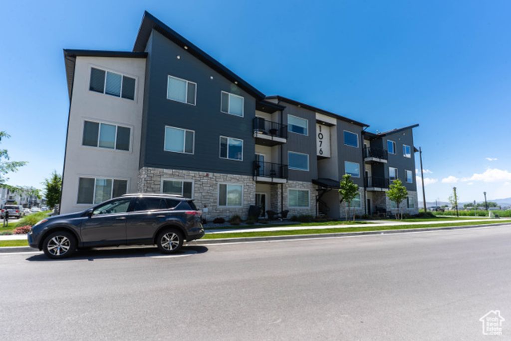 1076 W 490 S #204, American Fork, UT 84003