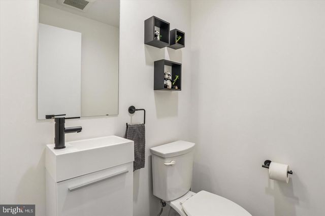 3007 SUNRISE WALK, Philadelphia, PA 19125