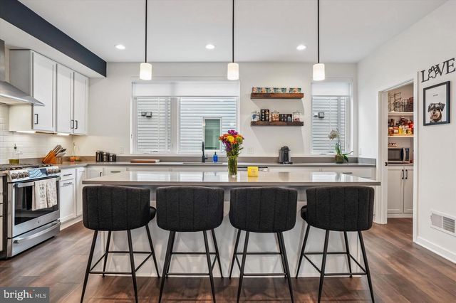 3007 SUNRISE WALK, Philadelphia, PA 19125