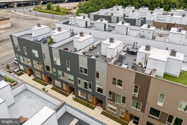 3007 SUNRISE WALK, Philadelphia, PA 19125