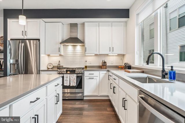 3007 SUNRISE WALK, Philadelphia, PA 19125