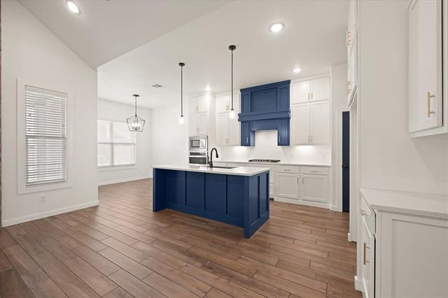 13513 NW 1st Street, Yukon, OK 73099