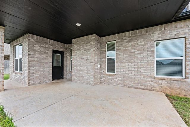 13513 NW 1st Street, Yukon, OK 73099