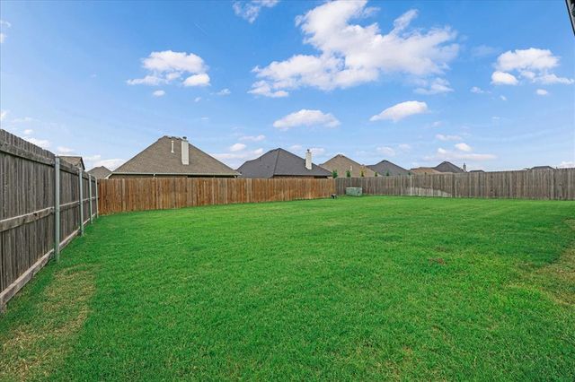 13513 NW 1st Street, Yukon, OK 73099