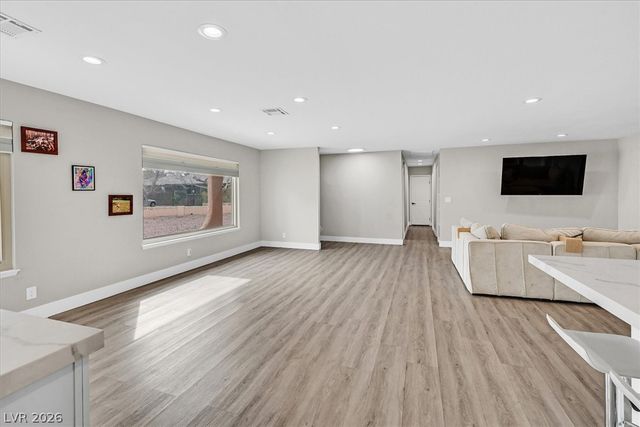 6304 Jennifer Court, Las Vegas, NV 89108